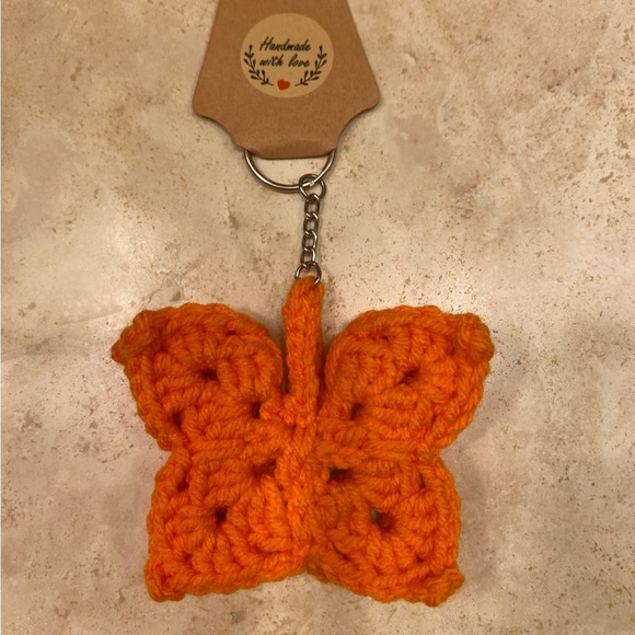 Set of 8 NWT 3D Butterfly Keychains - Picture 10 of 10
